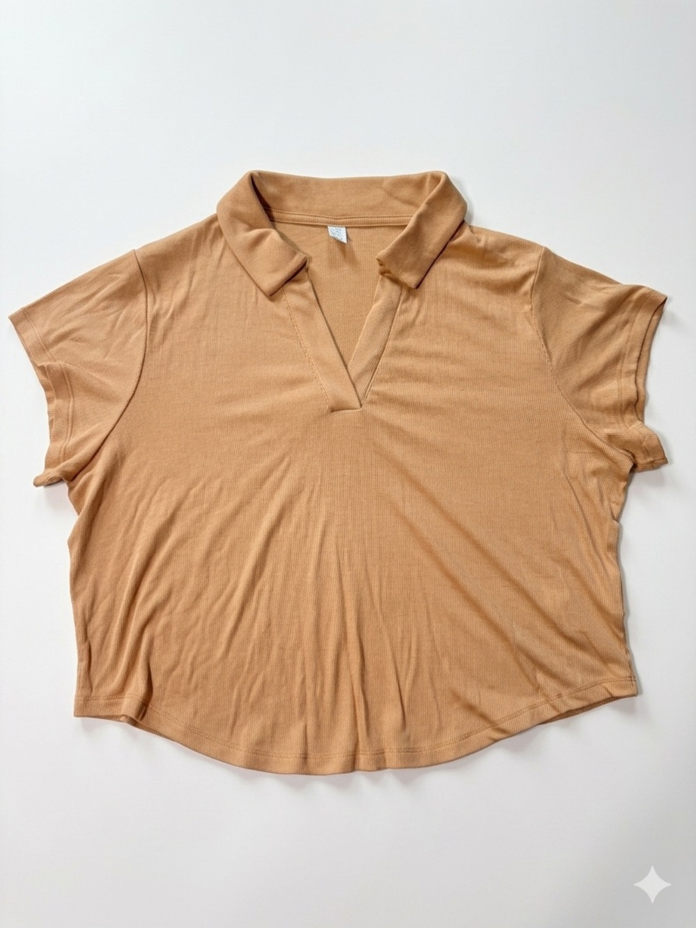 Women's Collared V-Neck Short Sleeve Crop Top - Tan